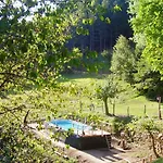 Comfortable House In + Pool Дом отдыха Биббьена