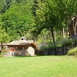 Comfortable House In + Pool