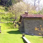 Comfortable House In + Pool Биббьена
